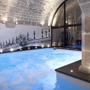 La Lanterne & By Timhotel Parijs