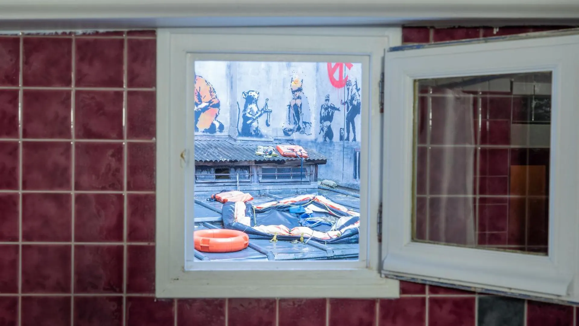 Walled Off Hotel Paris contacts