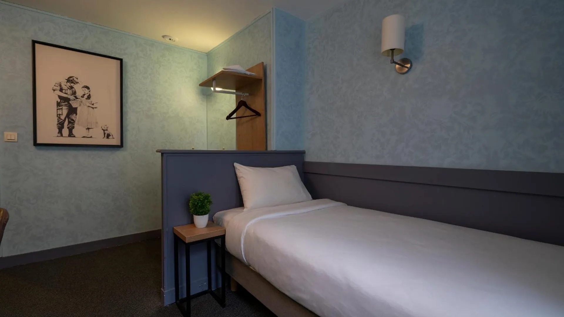 Walled Off Hotel Paris